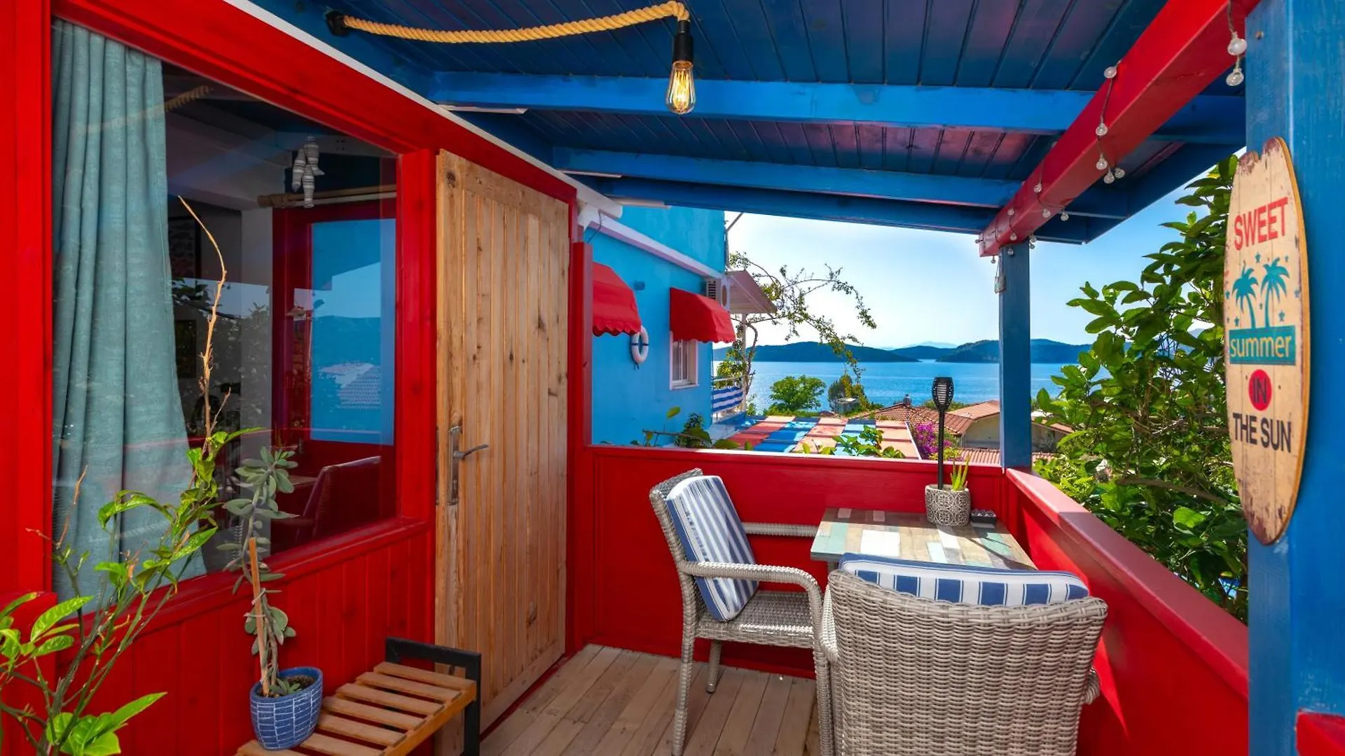 Derin Mavi Suit Butik Otel Sogut
