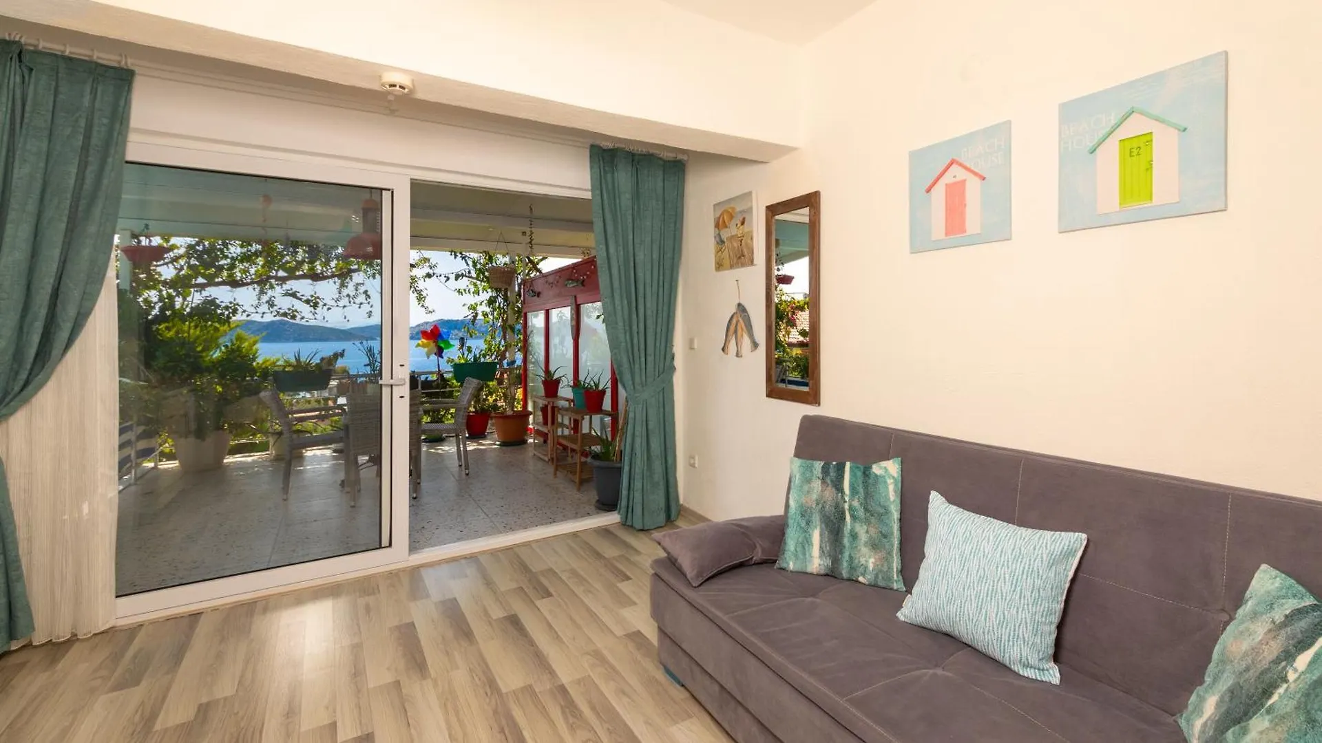 Derin Mavi Suit Butik Otel Sogut  Turchia