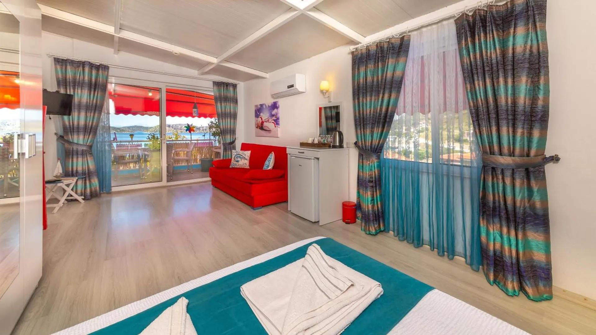 Derin Mavi Suit Butik Otel Sogut  Sogut (Aegean)
