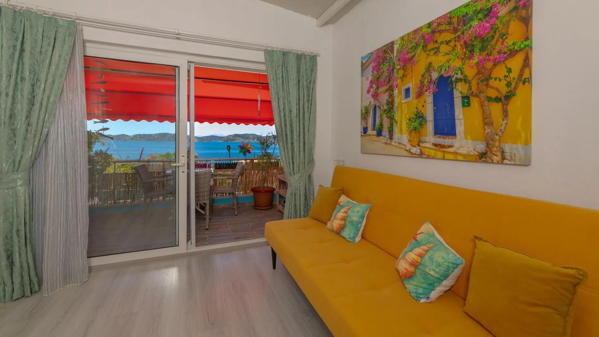 Derin Mavi Suit Butik Otel Sogut