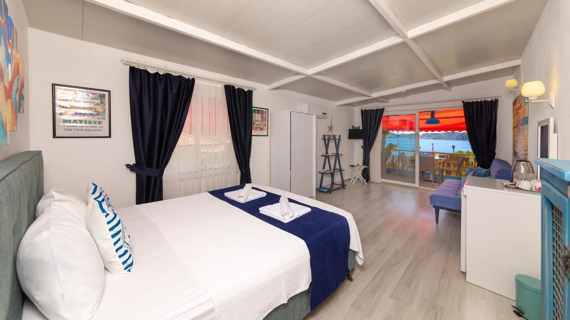 Derin Mavi Suit Butik Otel Sogut
