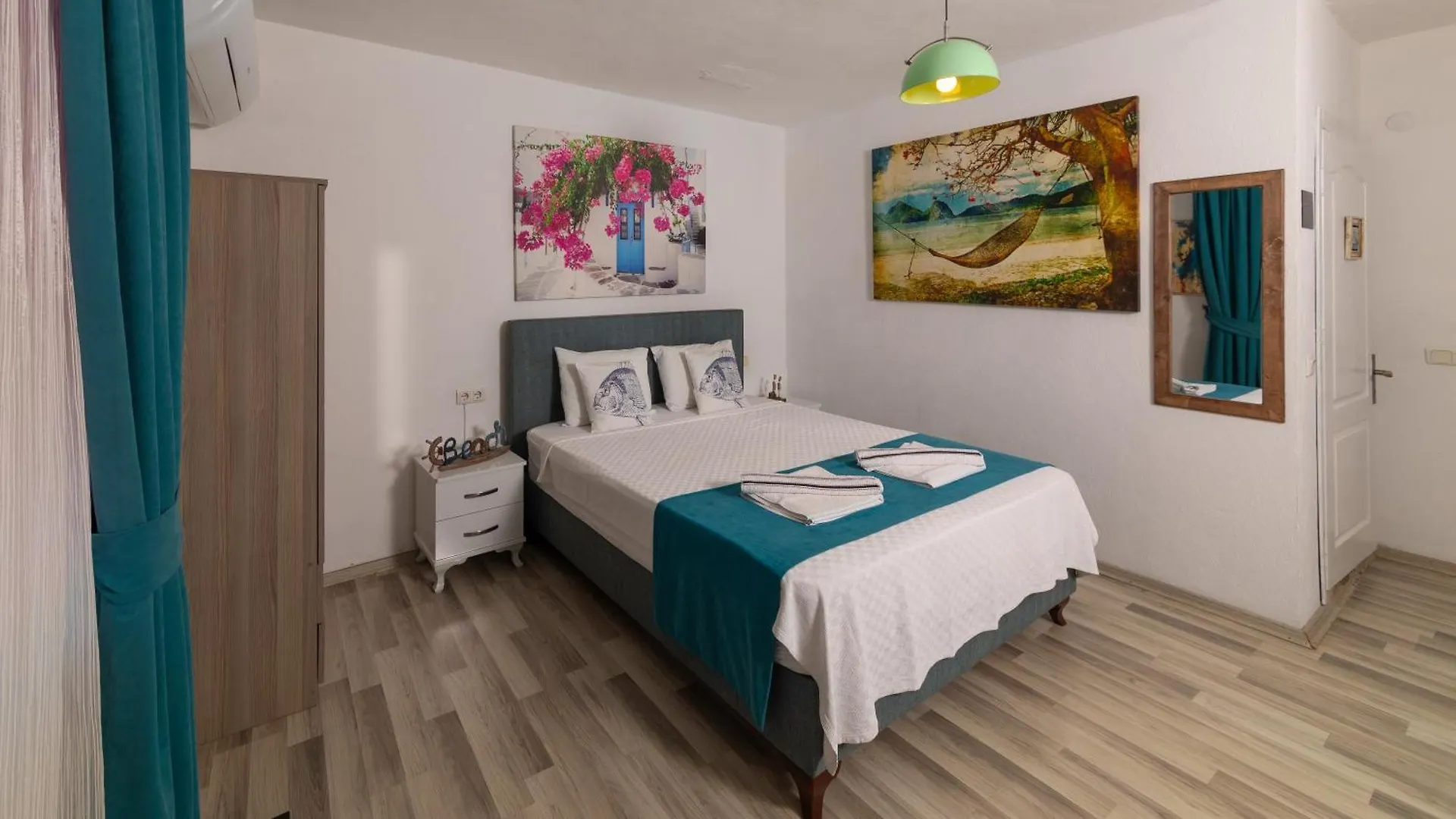 Derin Mavi Suit Butik Otel Sogut  Alloggio in famiglia Sogut (Aegean)