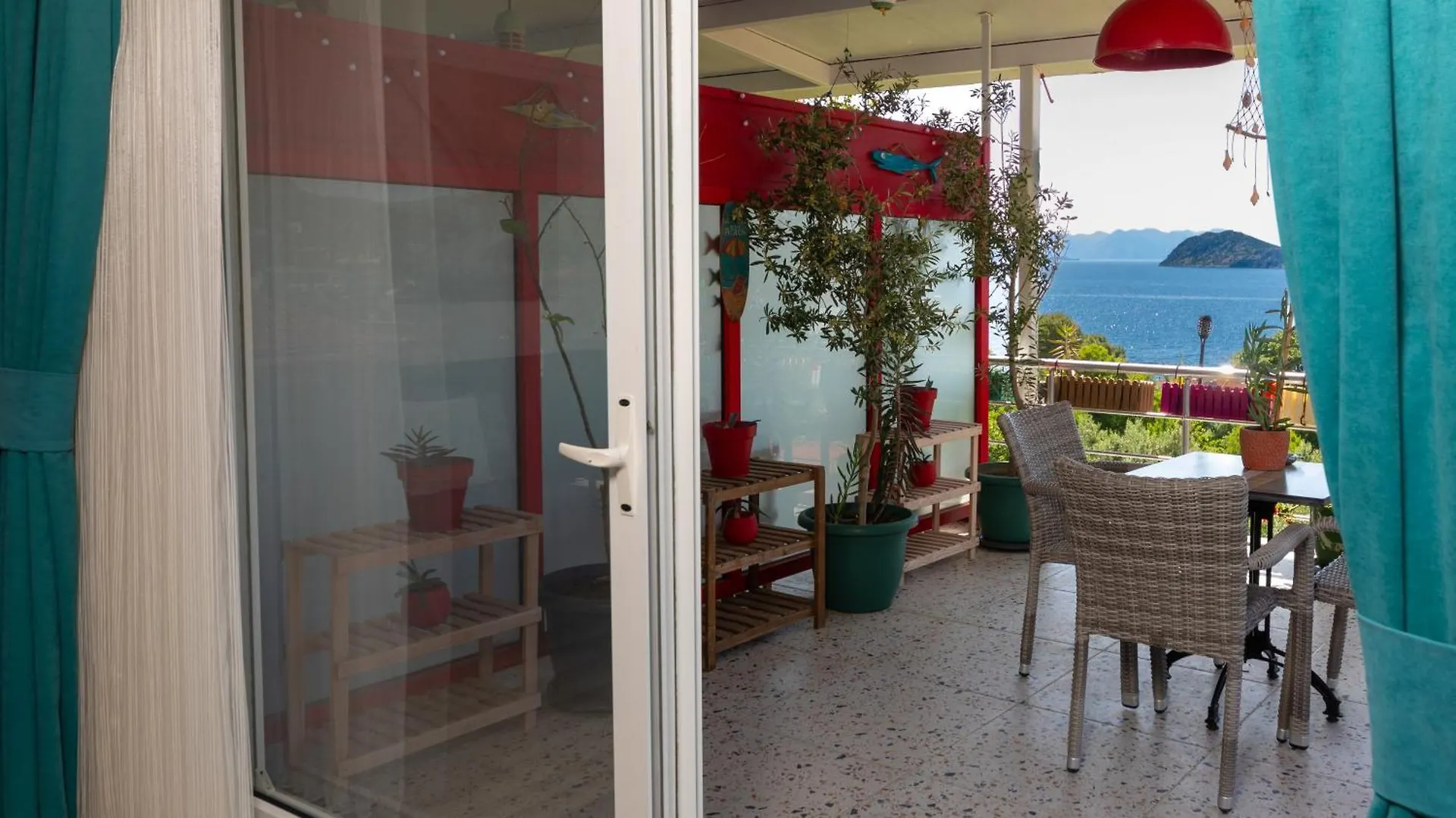 Derin Mavi Suit Butik Otel Sogut  Alloggio in famiglia Sogut (Aegean)