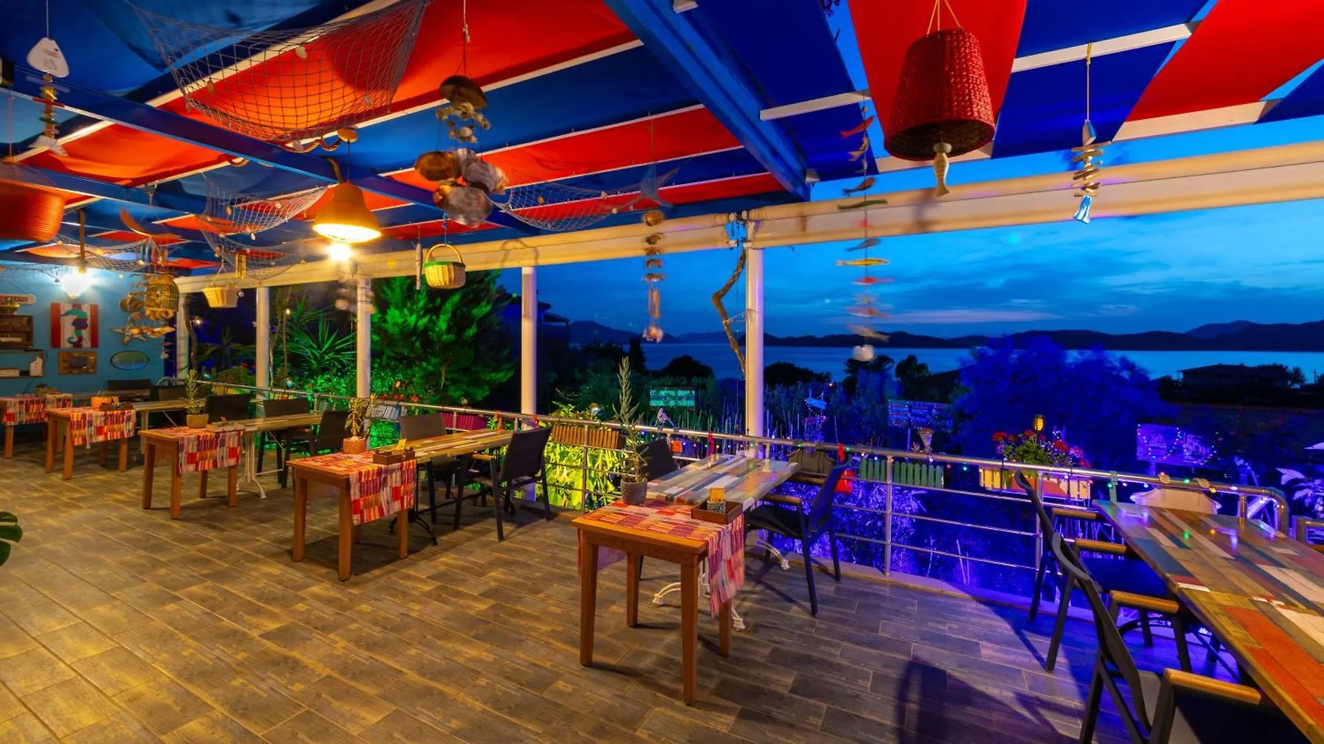 Derin Mavi Suit Butik Otel Sogut  0*, Sogut (Aegean) Turcia