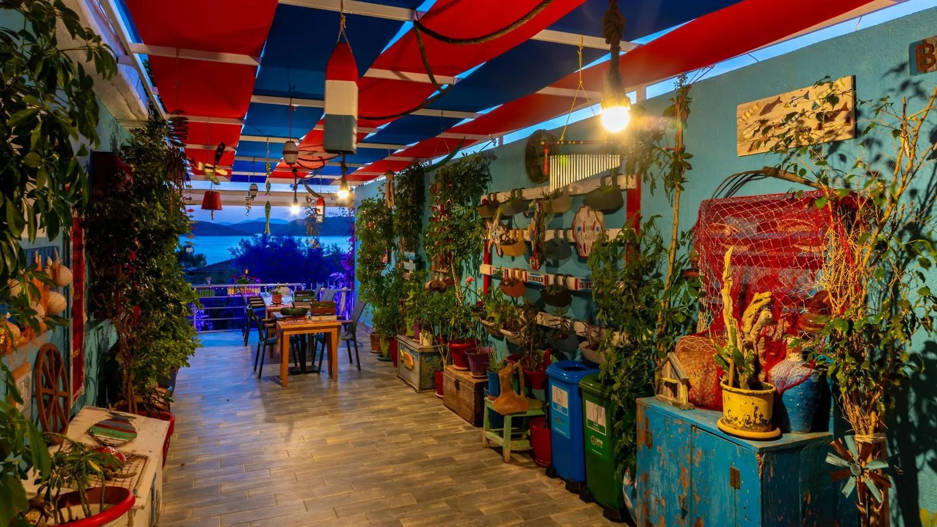 Derin Mavi Suit Butik Otel Sogut  0*, Sogut (Aegean)