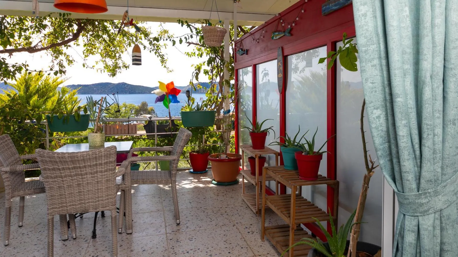 Derin Mavi Suit Butik Otel Sogut  Alloggio in famiglia Sogut (Aegean)